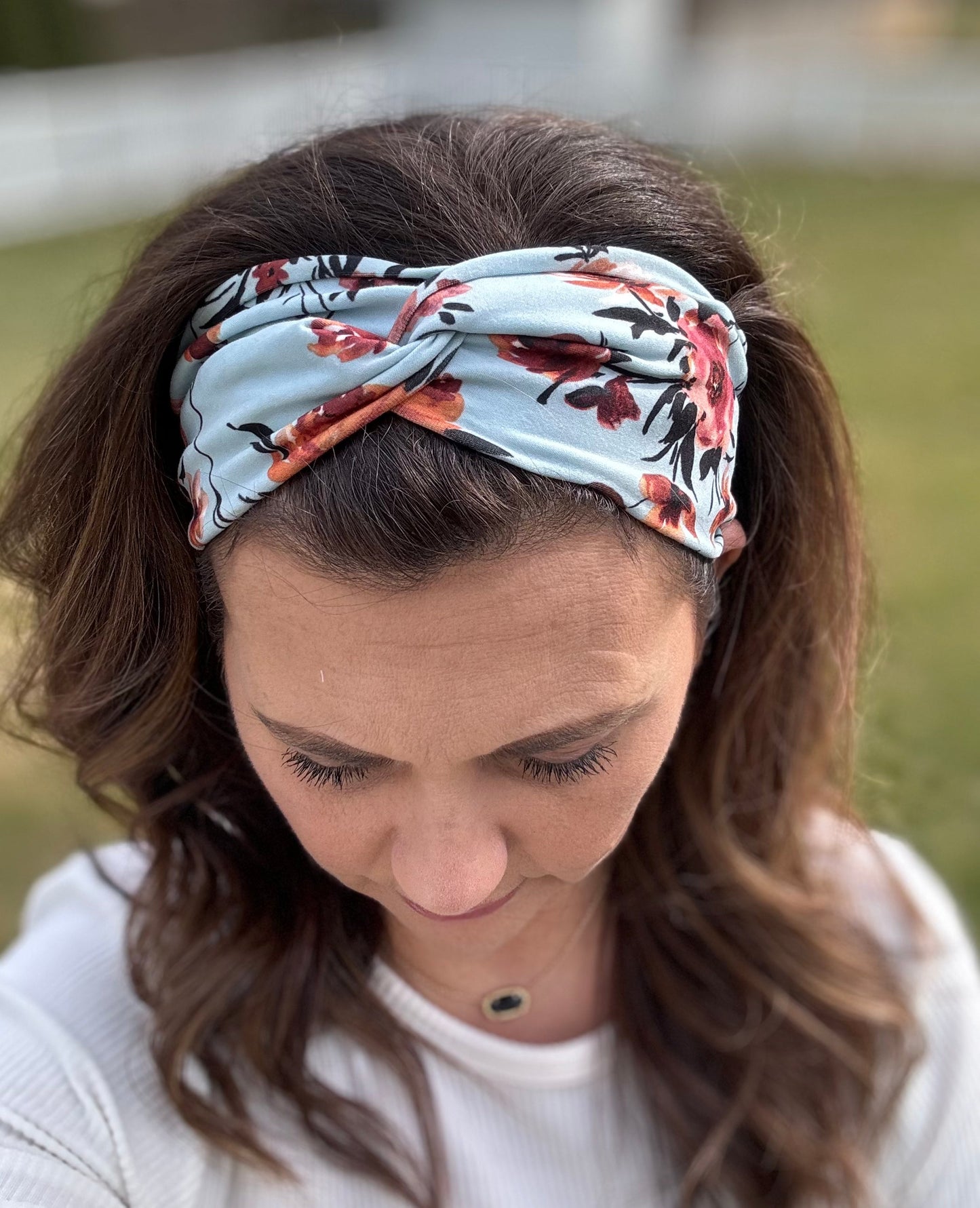 Twist Headband Light Blue Daisies