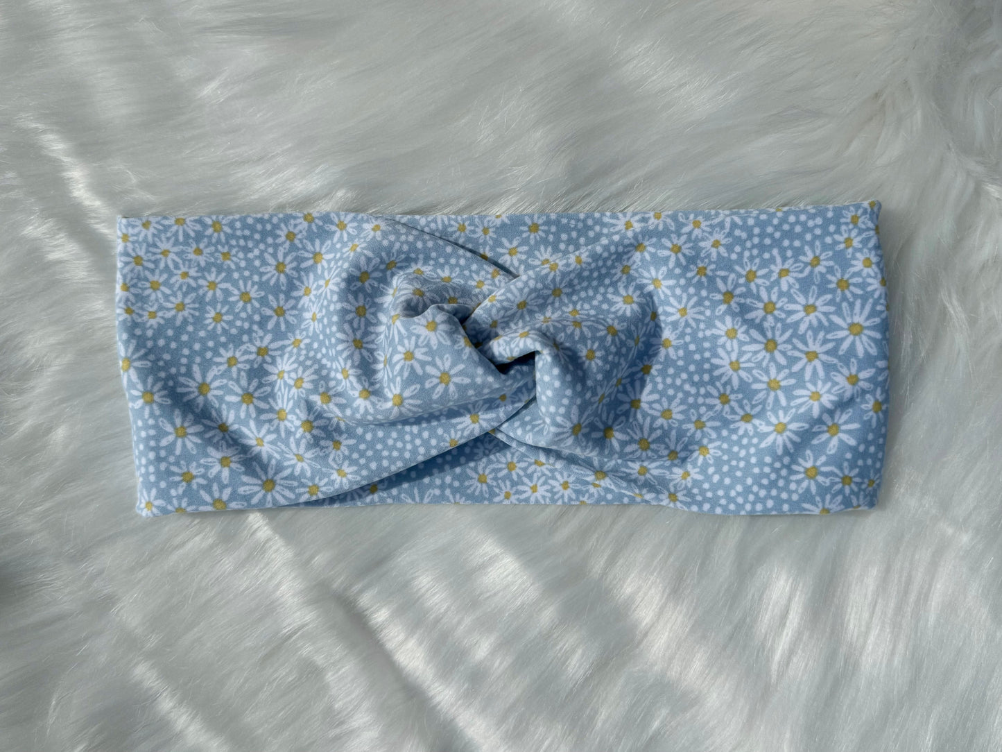 Twist Headband Light Blue Daisies
